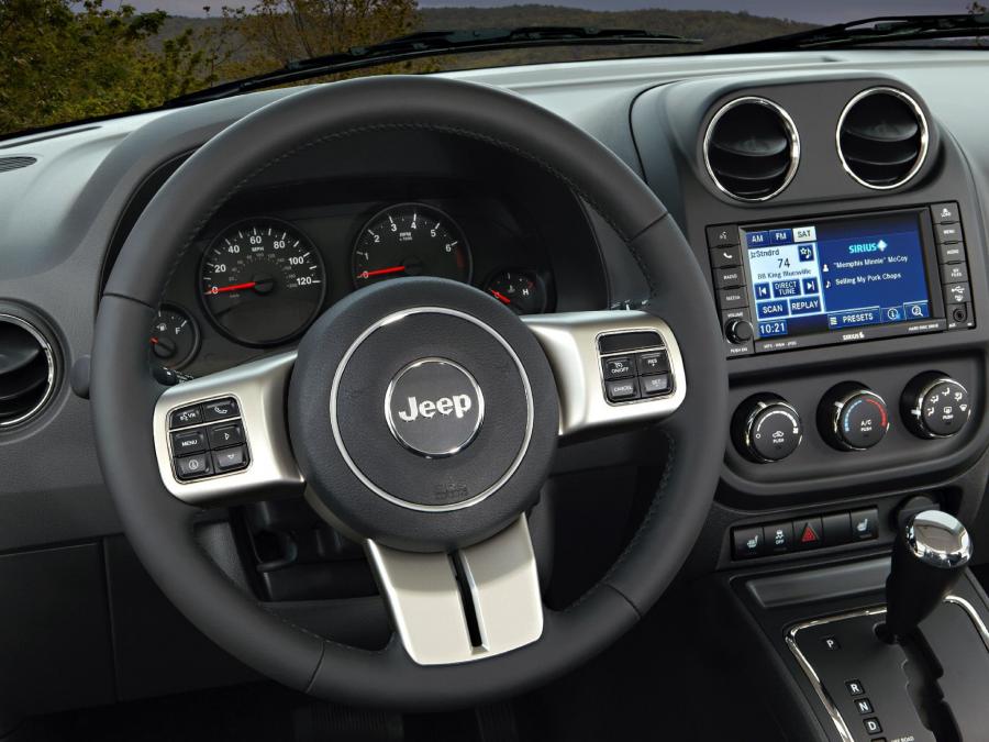 Jeep Patriot 2010 года  (фото 9 из 24)